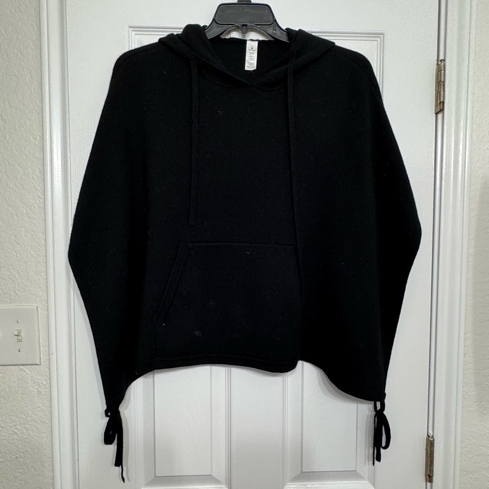 Lululemon sweater All in a Day Hooded Poncho Womens OS Black Athleisure Cozy